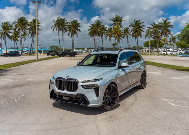 BMW X7