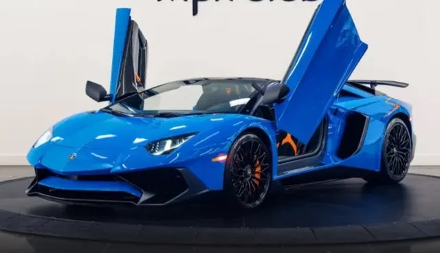 Lamborghini Aventador SV