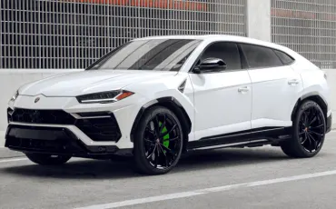 Lamborghini Urus Front
