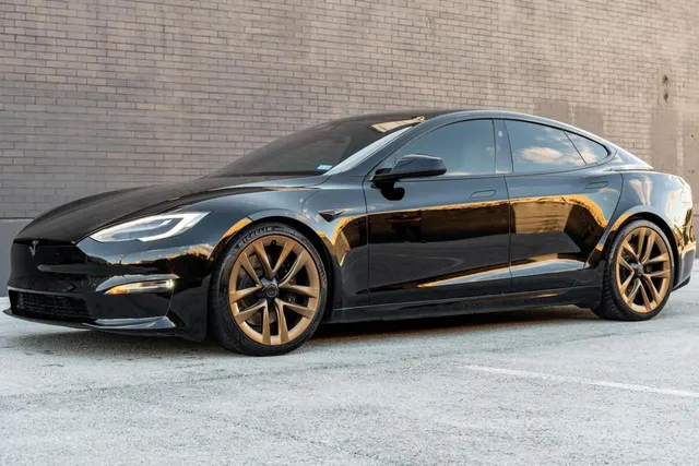 Tesla Model S Plaid