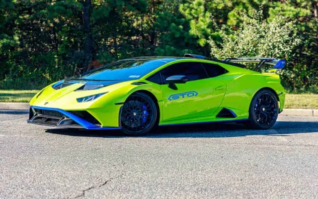 Lamborghini Huracan STO