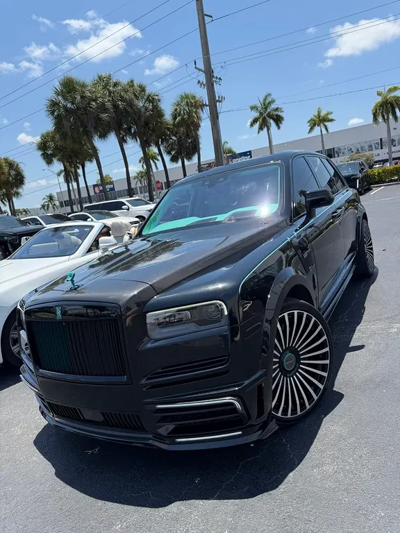Rolls-Royce Cullinan Mansory
